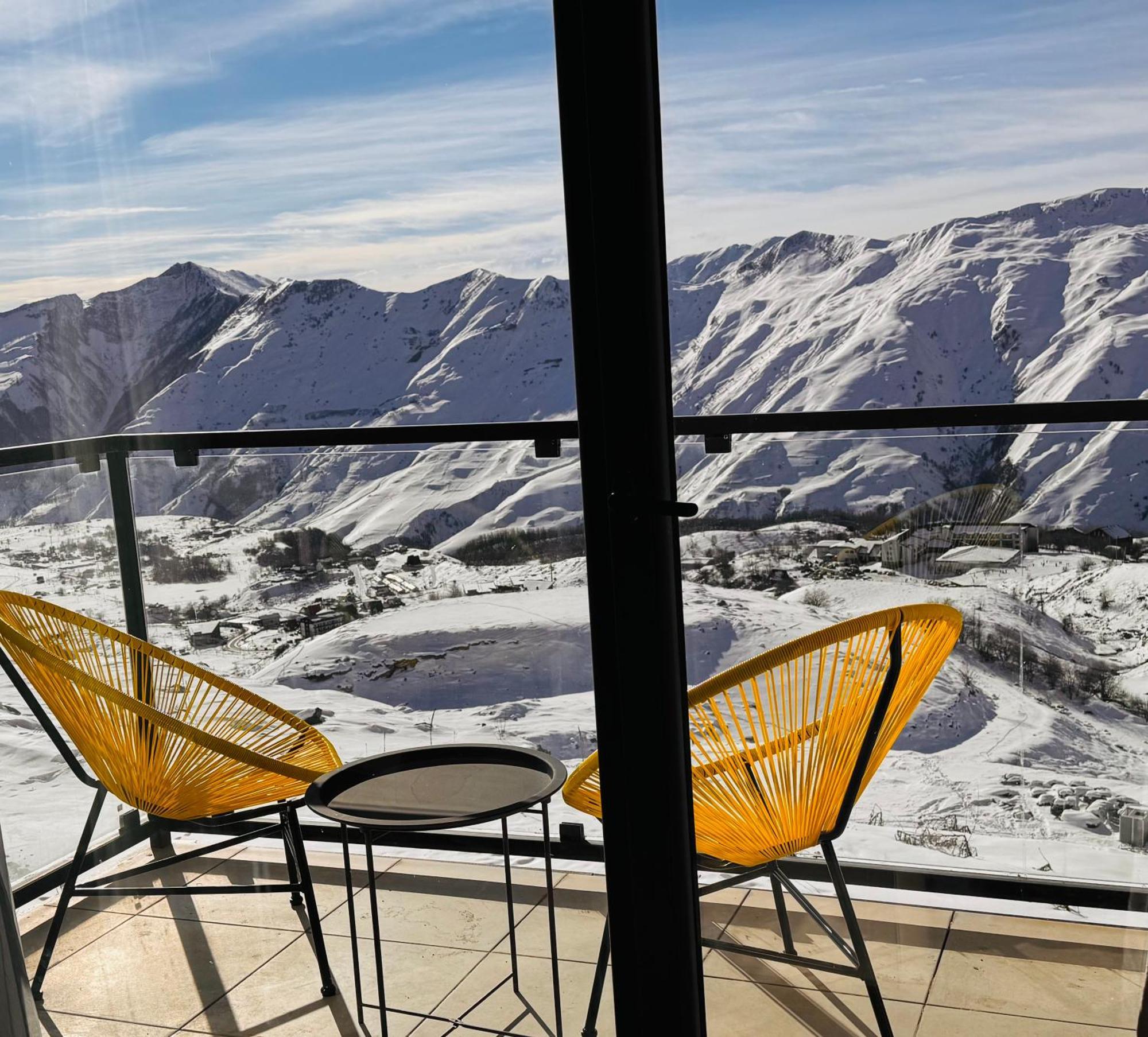 Twins Apartment Deluxe, New Gudauri Bagian luar foto